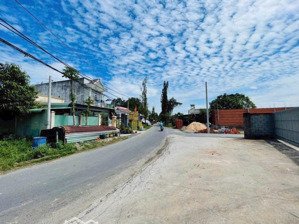 cần bán gấp lô đất 109m2 ở phước vĩnh an giá 1tỷ4 -mặt tiền đường nguyễn văn khạ