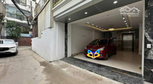 siêu phẩm. bán nhà cạnh aeon mall long biên, lô góc, ô tô vào nhà, thang máy, 20m ra phố, giá mềm