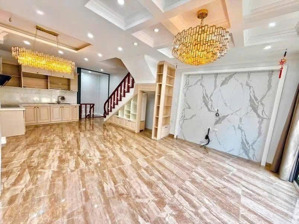 chính chủ bán nhà phố bồ đề nguyễn văn cừ kinh doanh ô tô dt 45m 5 tầng mặt tiền 4,5m giá 13,3 tỷ