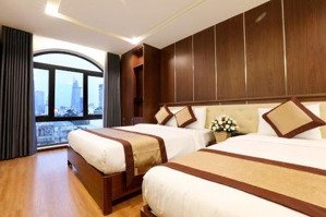 bán khách sạn khu sân bay, đường bạch đằng- p.2- tân bình hầm 7 tầng, 33p giá 39 tỷ