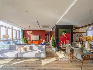 cho thuê căn hộ tại the vista an phú tầng cao view sông gồm 4 phòng ngủ với diện tích 180m2