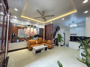 bán nhà phố lò đúc dt:33m2 x 5 tầng lô góc sổ nở hậu 6,8 tỷ