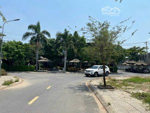 cần tiền bán lô góc 2 mặt tiền đường võ thị liễu, p. an phú đông, hcm giá 5,8 tỷ