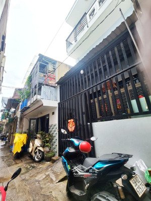 cạnh tên lửa - giáp tân phú - hẻm 3 gác kế hxh - hàng hiếm trong phân khúc - ngang 4 dài 7