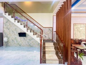 cần bán gấp nhà mặt tiền khu dân cư thuôc phường trảng dài