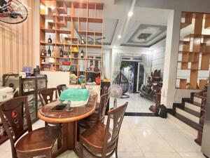 Bán nhà 2 tầng ngay QL1K với Giá chỉ 5,5 tỷ