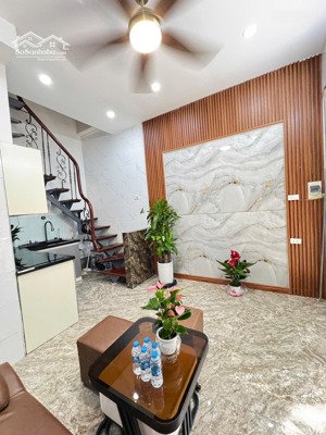 bán nhà trương định 25m2 - sổ đỏ - 2 ngủ, khách, bếp giá 2 tỷ 890 triệu