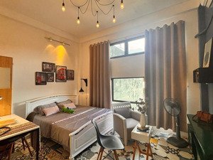 trống sẵn phòng full nội thất, cửa sổ thoáng, full nội thất, 40m2, bình thạnh, giáp q1, phú nhuận.