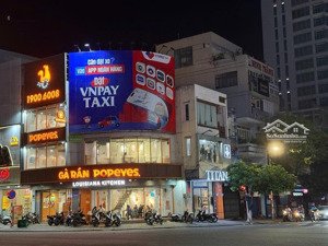 mặt phố ngô gia tự cần chuyển nhượng cho thuê 30 tr/ tháng, kinh doanh sầm uất