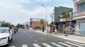 cho thuê nhà 2 mặt tiền, 10 x30m, 20 triệu đường trần thị liền, nhà bè, hcm. lh 