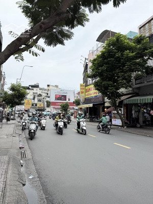 bán đất tặng nhà lê văn sỹ, tân bình, hẻm xe hơi, dài 21m , chỉ 8 tỷ nhỉnh.