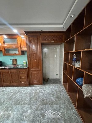 ngộp bank! nhà 3 tầng mặt phố lê thanh nghị cần bán nhanh