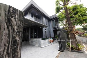 chính chủ cho thuê biệt thự mặt tiền khu tân định quận 1.