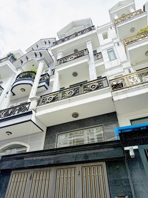 bán nhà hxh khu đồng bộ cao tầng sát mặt tiền chỉ nhỉnh 7ty