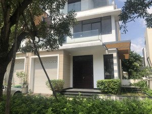 chính chủ - gửi bán gấp căn biệt thự lucasta - dt 175m2 - nhà thô - giá chỉ từ 23.3 tỷ