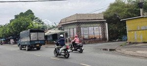 giảm 400 triệu nhà mặt tiền song hành, hóc môn, vị trí cực sung, 7.2mx14m, giá bán : 7.990 tỷ