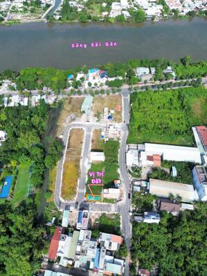 Lô góc 2 mặt tiền trong khu TĐC Bình Đức, giáp sông Sài Gòn, ra đến chợ Lái Thiêu 700m