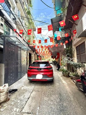 hoàng hoathám-ba đình-kinh doanh-ôtô đỗ cửa-sát phố-nở hậu - 58m /5 tầng / mt: 3,5m / giá:15,8 tỷ