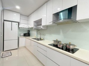 cho thuê tại xi grand court 110m2, 3pn, 3wc giá 22tr/tháng 