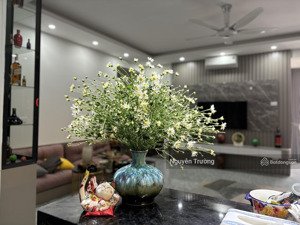 bán cắt lỗ căn hộ 130m2, 3pn, full đồ, cửa đb, view công viên, cc n10 hà đô park view. giá 10.8 tỷ