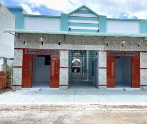 chú huy cần bán gấp dãy trọ 8 phòng, sổ hồng riêng, thu nhập hơn 30 triệu/tháng, giá 2 tỷ 200