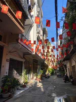 hạ chào 900 triệu! hoàng quốc việt - 4tầng - 10,5tỷ - 37m2 - oto tránh, đỗ cửa vào nhà - kinh doanh