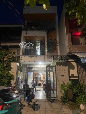 siêu phẩm nhà đẹp mặt tiền phùng chí kiên full nội thất cao cấp chỉ 6tỷ xx