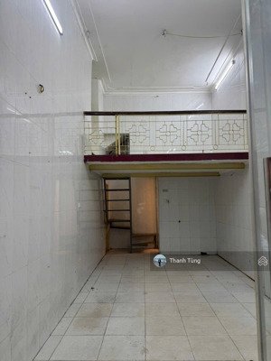 nhà 3t cũ vị trí đẹp ngõ văn hương-tôn đức thắng ngõ 3m xe 5 tạ đỗ cửa,cách mp có 50m,kd sầm uất