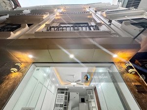 bán nhà gấp nhà 5 tầng cuối đường bà triệu ngã 4 hà trì ôtô lùi cửa 40m2-3.75m giá chỉ hơn 6tỷ