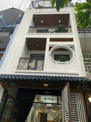 nhanh tay sở hữu nhà sư vạn hạnh, p9, q10 gần bv nhi đồng 1, giá 4tỷ1 dt 82,8m2 còn hđ thuê 24tr/th