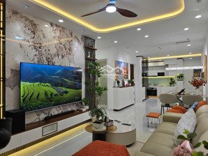 cần bán căn góc sky garden - phú mỹ hưng - q7 nhà đẹp, nội thất cao cấp. lh: em hằng