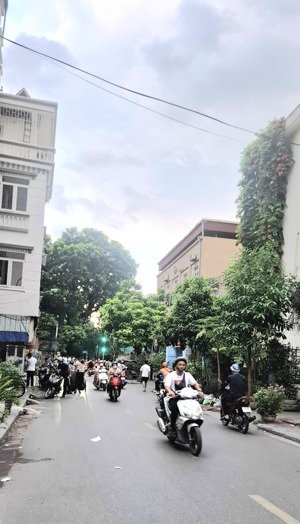 bán nhà mặt phố lê lợi hà đông