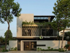 quá rẻ. chỉ 195tr/m. biệt thự vip mt nguyễn văn hưởng, thảo điền, q2. 19x26m. cn: 485m. giá: 95tỷ