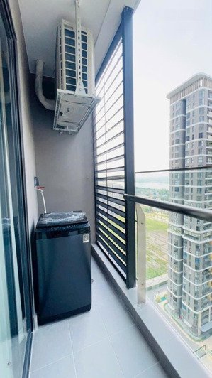 chính chủ cho thuê căn 1pn+ full nội thất the beverly vinhomes - q9 tầng cao thoáng mát