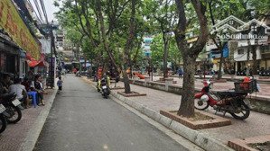 chính chủ gửi bán căn hộ tập thể tầng 1 quận đống đa. vỉa hè 2 bên phù hợp kinh doanh tốt. sdcc