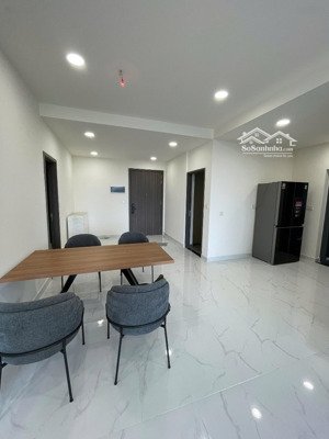 cho thuê căn hộ centery, bao chỗ đậu ô tô, 120m2 3pn + 3wc, full nội thất, giá thuê 23tr/tháng