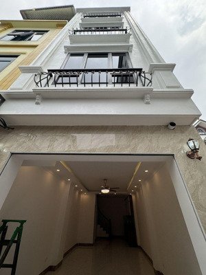 bán nhà mới 4 tầng đường vườn gai đan khê, di trạch, hoài đức, thiết kế hiện đại.