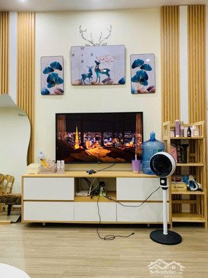 cần bán căn cc phenika 1 ngủ 1 khách