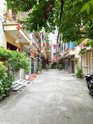 vip nhà phố nghĩa tân, tô hiệu 35m- 6 tầng, phân lô ô tô chạy vòng quanh, mặt tiền 5,3m, kinh doanh