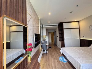bán studio full nội thất giá 1.450 bao 5% sổ