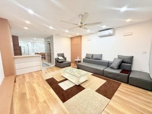 nhà lk xuân la tây hồ, thang máy, ngõ ô tô tránh, 2 mặt thoáng,gần phố,ở cực víp,hoặc làm văn phòng