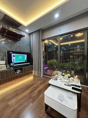 chính chủ cần bán căn 3 ngủ tecodiamond nhà ở full đồ, có sổ