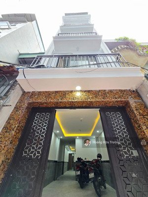 bán toà ccmn phố đội cấn dt 67m2 6 tầng thang máy - 2 thoáng - dt~60tr/1 tháng