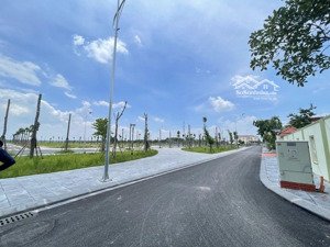 sát khu đấu giá xuân nộn bán 81m mt 5m nở hậu .giá nhỉnh 5tỷ.thông oto 16 chỗ