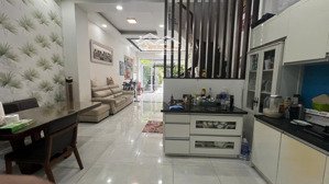 17,5 tỷ, nhà khu vip k300, quận tân bình. có công viên trước nhà, nhà 3 lầu 5x18m