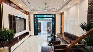 bán nhanh nhà 2 tầng mới tinh, 100m2, 4pn, sân ô tô, đường tăng nhơn phú