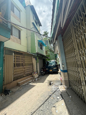 hẻm xe tải - âu cơ - 40m2 - chỉ 4 tỷ hơn - nở hậu - nhà 3 tầng