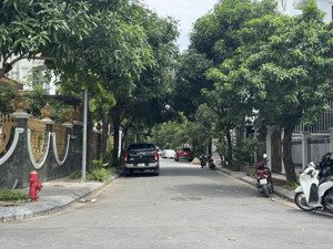 biệt thự lô góc xuân phương hateco mặt phố chính 180m2, 4 tầng giá chỉ 39 tỷ