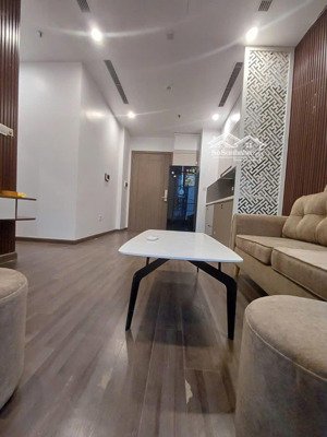 3,9 tỷ căn 1ng tầng cao view đẹp nhất dự án vinhomes symphony, lh: 