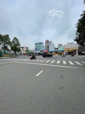 nhà 2 lầu mặt tiền gs01 gần nguyễn an ninh dt 120m2 giá 17 tỷ 200 , đoạn kinh doanh sung